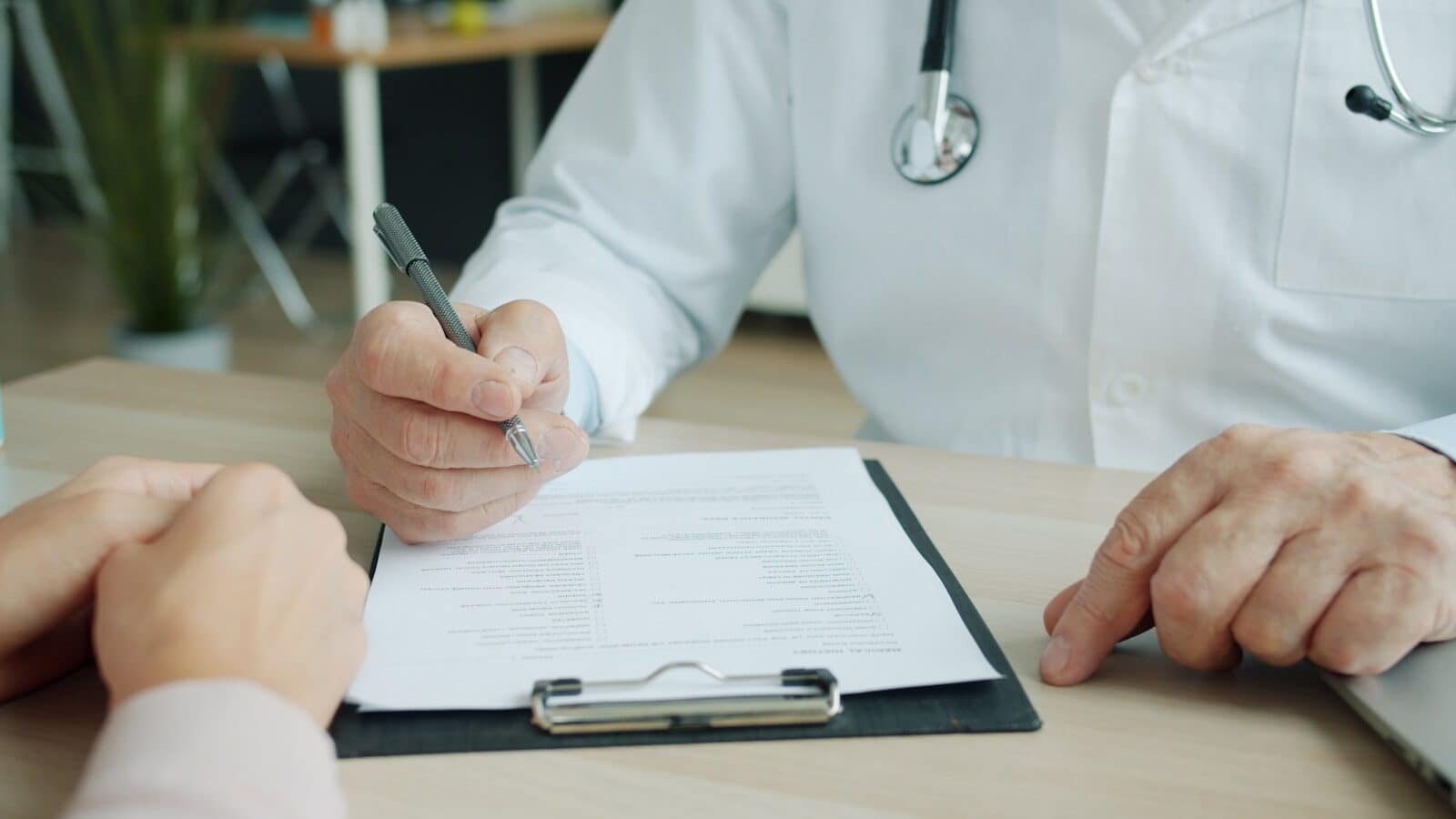 Online vs In-Person Doctor Consultation: Which One Do You Actually Need?